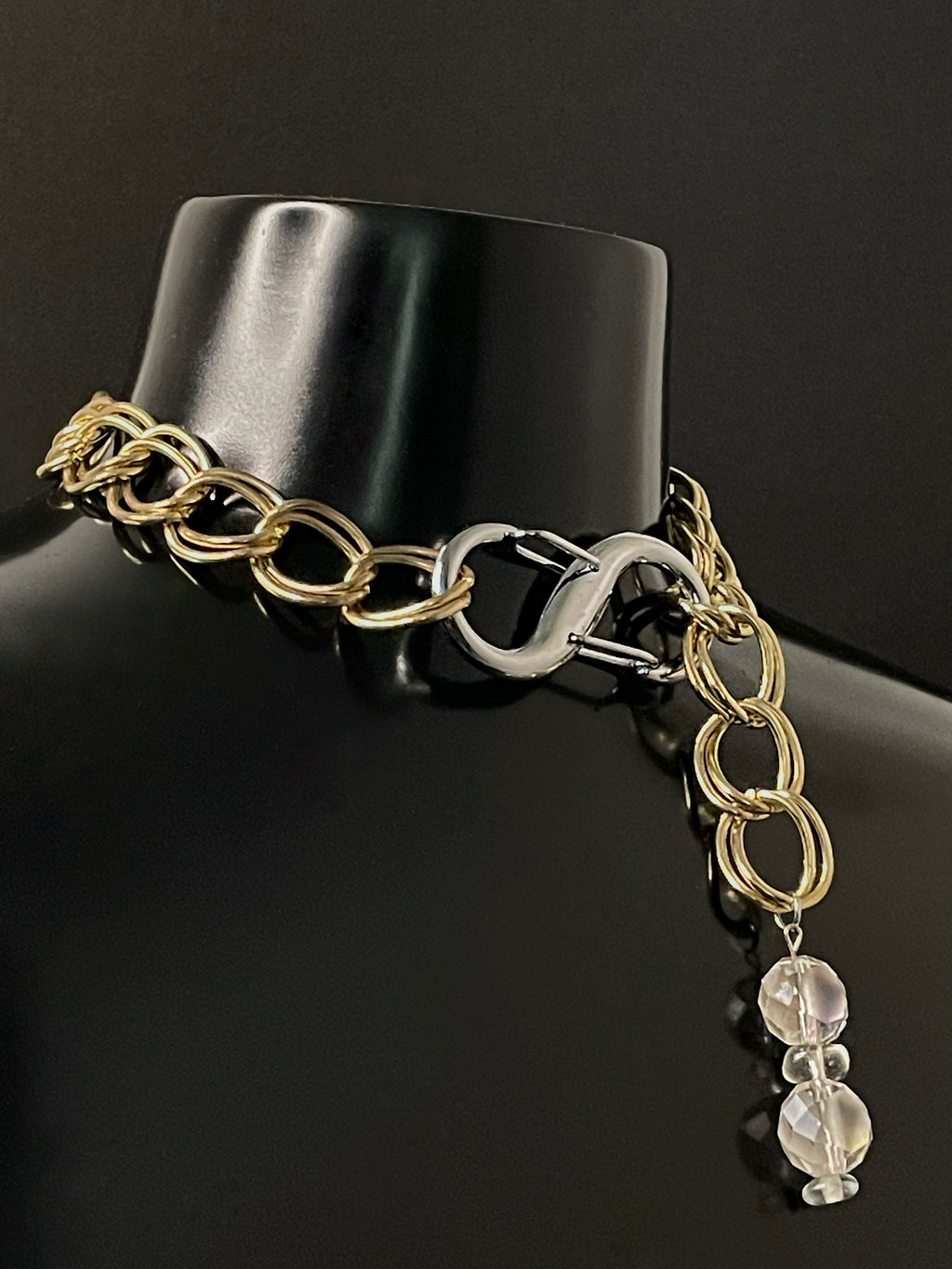 Infini-T Choker image 1